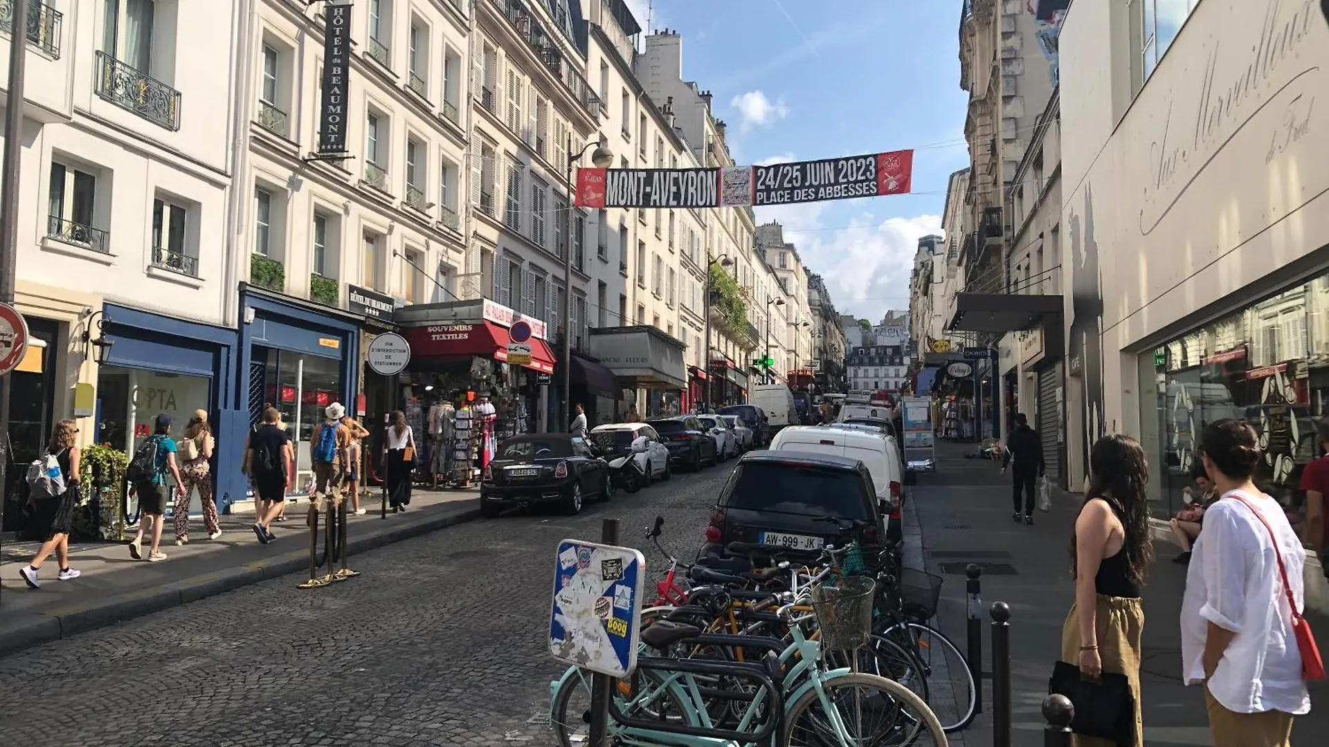 Pigalle De 25 M2 - 2 Lits Simples Type Gigogne Pour 2 Personnes - Coeur Touristique De - 2 Minutes De La Station Metro Pigalle ,petit Train Vers La Butte Montmartre-cabarets Moulin Rouge,chez Michou-restaurants Bouillon Pigalle,berliner דירה *