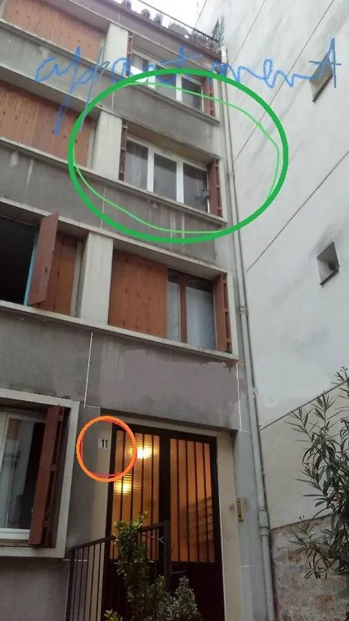 شقة Pigalle De 25 M2 - 2 Lits Simples Type Gigogne Pour 2 Personnes - Coeur Touristique De - 2 Minutes De La Station Metro Pigalle ,petit Train Vers La Butte Montmartre-cabarets Moulin Rouge,chez Michou-restaurants Bouillon Pigalle,berliner