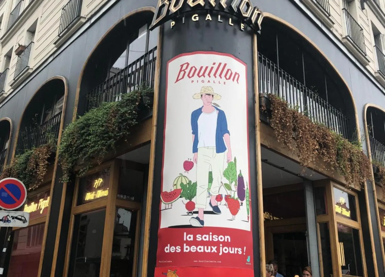 Pigalle: Cozy Parisian Retreat In Montmartre Apartment Paris