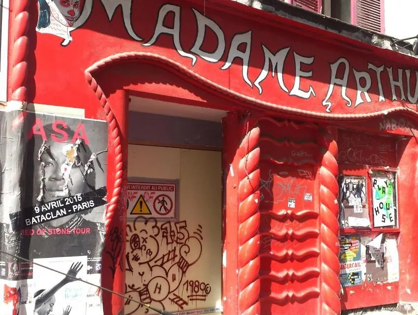 Pigalle De 25 M2 - 2 Lits Simples Type Gigogne Pour 2 Personnes - Coeur Touristique De - 2 Minutes De La Station Metro Pigalle ,petit Train Vers La Butte Montmartre-cabarets Moulin Rouge,chez Michou-restaurants Bouillon Pigalle,berliner شقة *