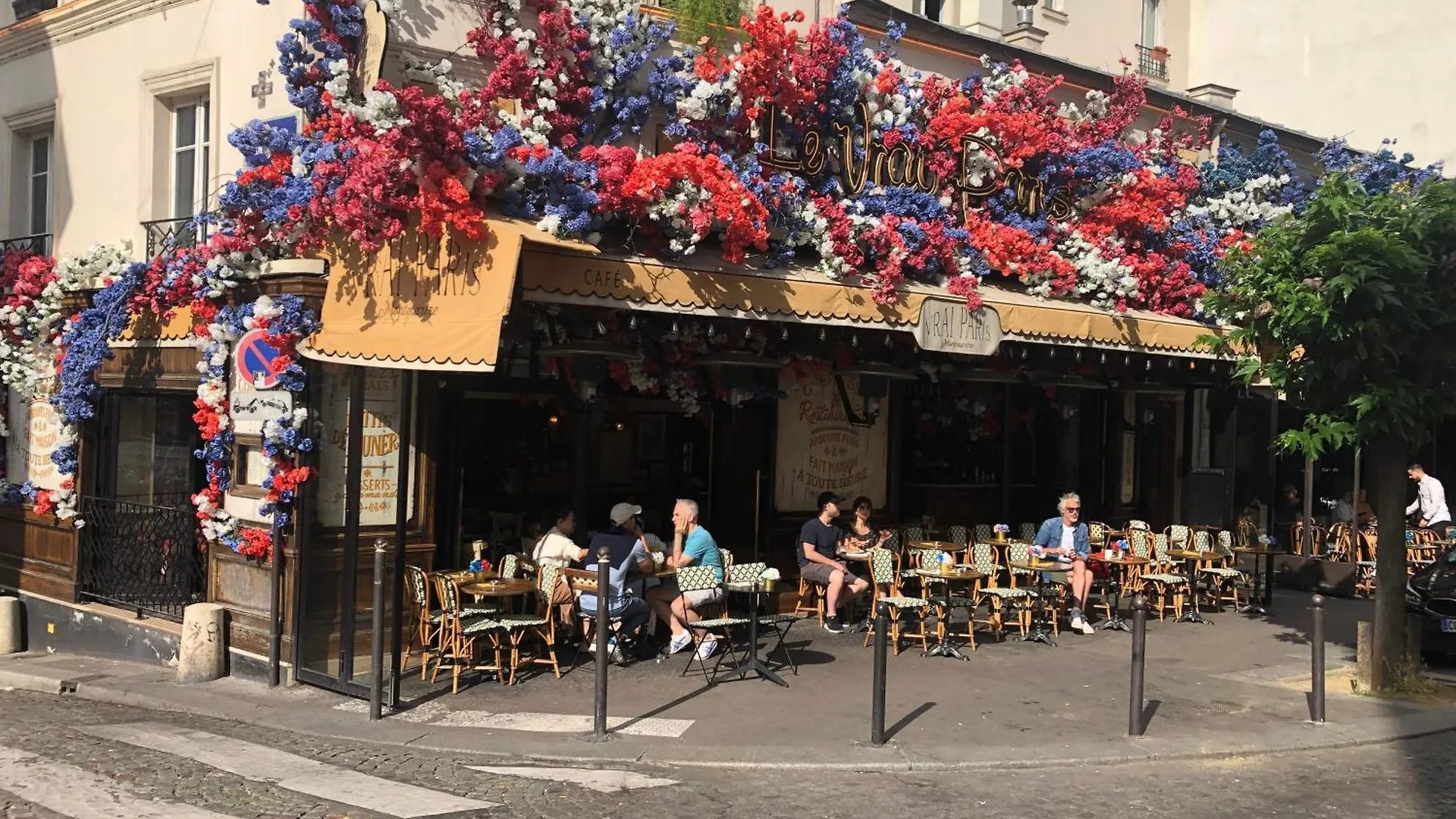 Apartment Pigalle: Cozy Parisian Retreat In Montmartre Paris