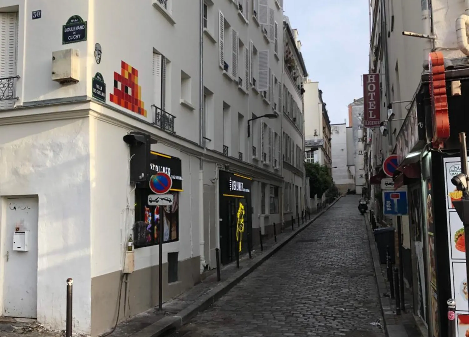 Pigalle: Cozy Parisian Retreat In Montmartre Apartment *